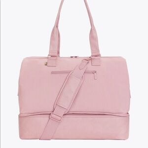 Brand new Beis convertible weekender bag in pink